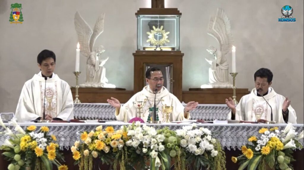 PANDUAN PERSIAPAN DAN PELAKSANAAN PERAYAAN NATAL 2020 DAN TAHUN BARU 2021 DI WILAYAH KEUSKUPAN AGUNG SEMARANG