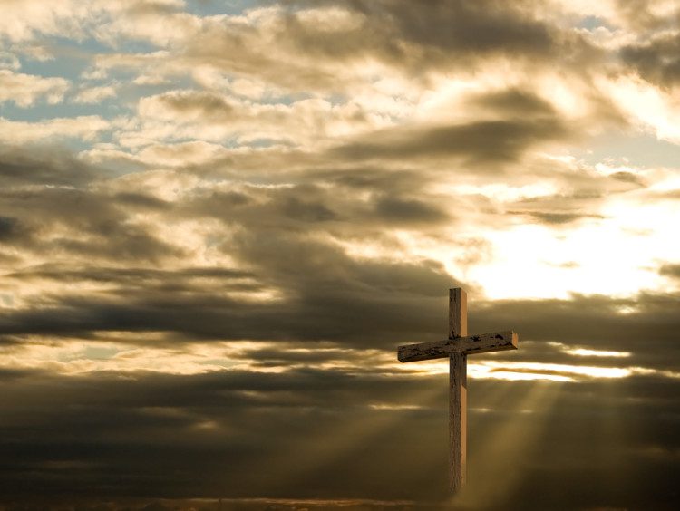 SALIB SIMBOL KEHINAAN -Renungan APP 27 Maret 2021